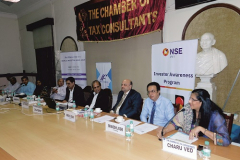 CA Charu Ved, Co-ordinator, introducing the Speakers. Seen from L to R: Ms. Dhwani Sanghavi, Faculty, CA Narendra Mehta, Interact Foundation, Shri Ajay Bodke, Faculty, Shri Dilip Bhat, Faculty, CA Hinesh R. Doshi, President, CA Bhavesh Joshi, Chairman.